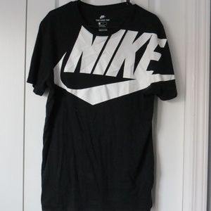 Black Nike T-Shirt
